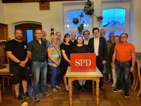 SPD OV Vorstandschaft 2024 mit UB-Vorsitzenden Simon Grajer